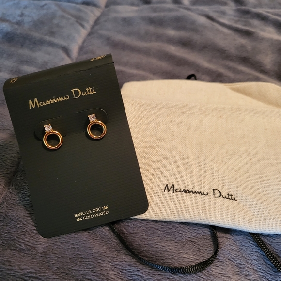 **** SOLD ***** Massimo Dutti Earrings Brand New with bag - Picture 3 of 8